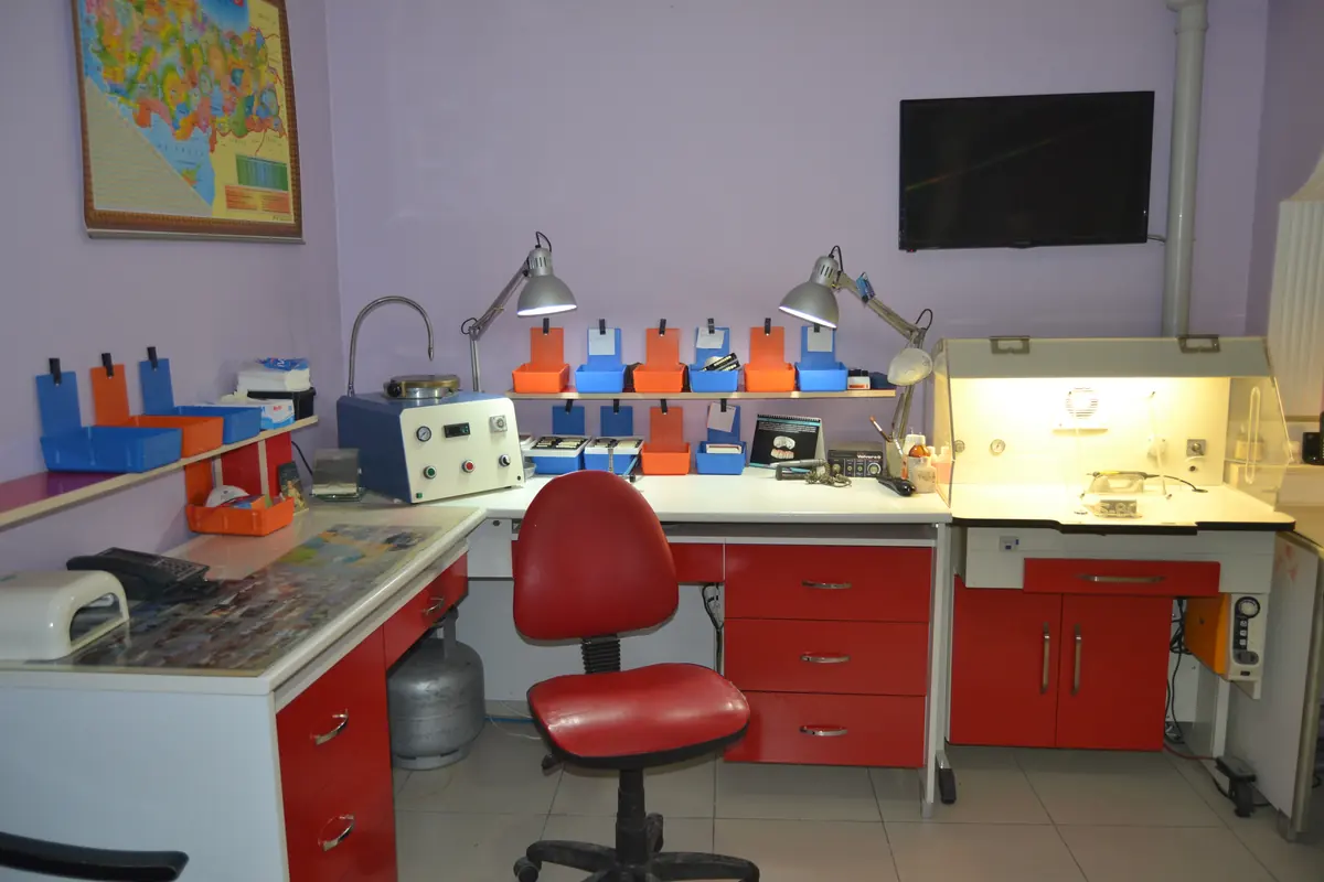 Laboratuvar ve ekip arşivi 114