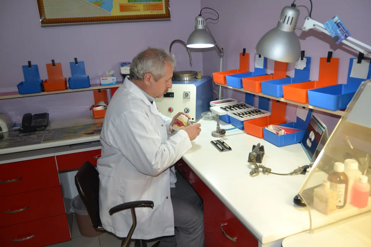 Laboratuvar ve ekip arşivi 142